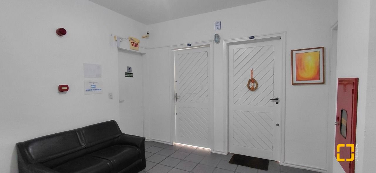 Sala com 42m², no bairro Centro em Florianópolis