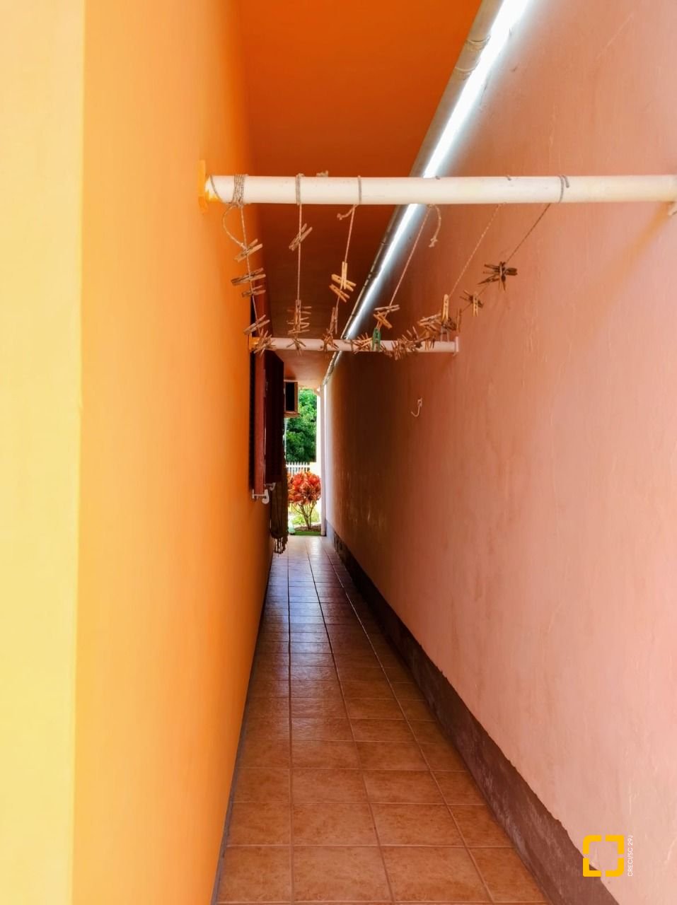 Casa com 111m², 4 quartos (sendo 1 suíte), 3 garagens, no bairro Rio Vermelho em Florianópolis