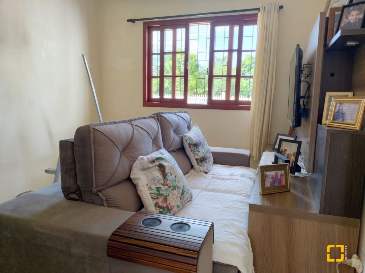 Casa com 111m², 4 quartos (sendo 1 suíte), 3 garagens, no bairro Rio Vermelho em Florianópolis
