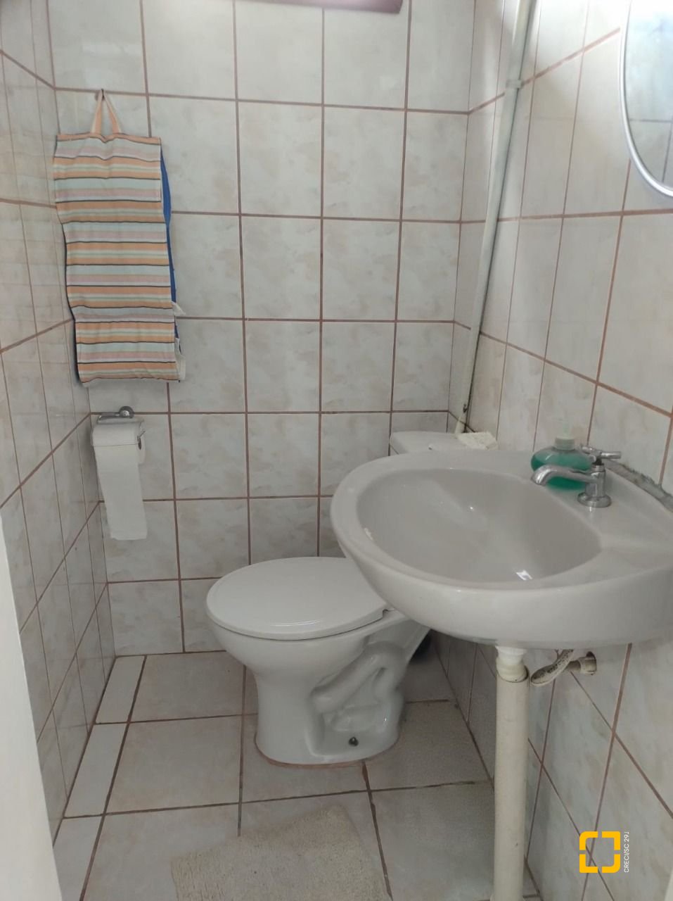 Casa com 111m², 4 quartos (sendo 1 suíte), 3 garagens, no bairro Rio Vermelho em Florianópolis