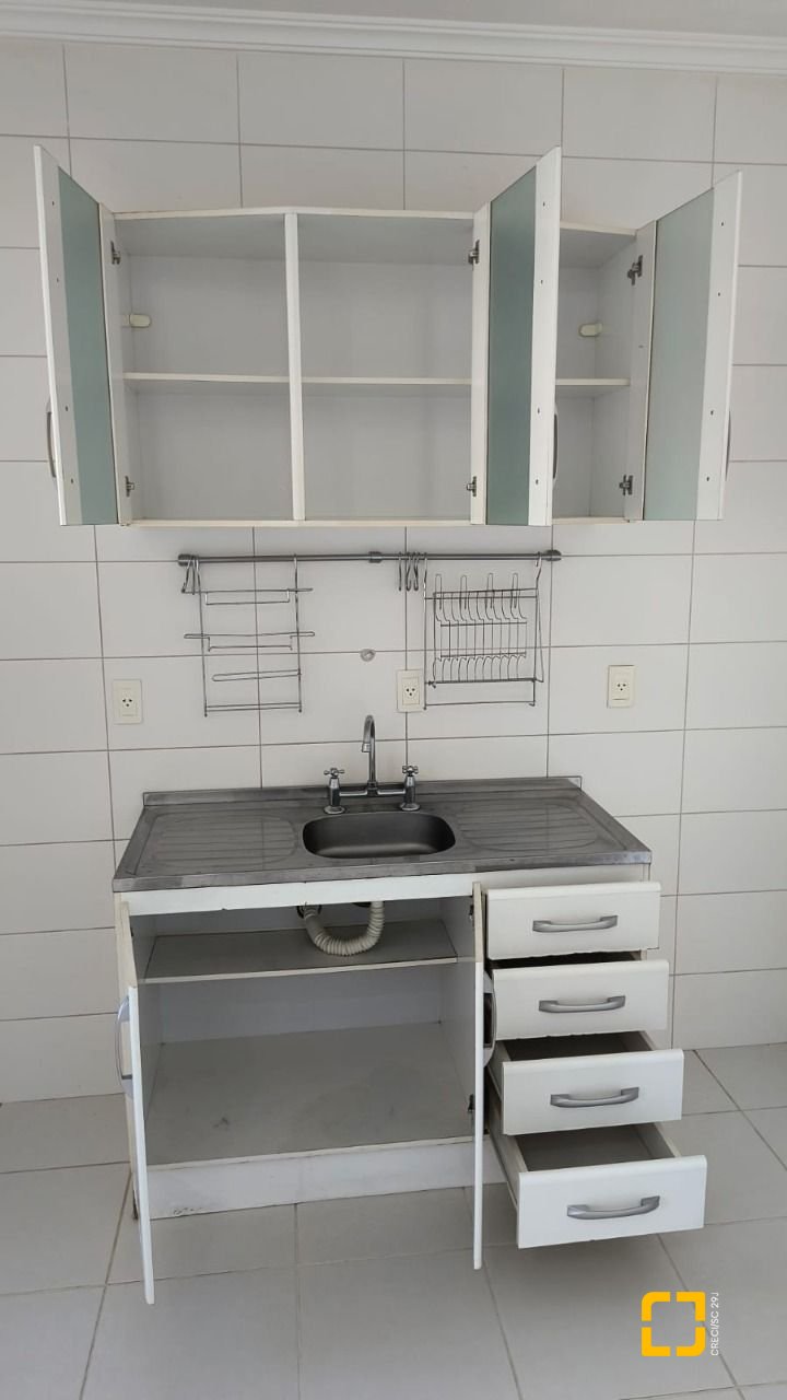 Apartamento com 45m², 1 quarto, 1 garagem, no bairro Córrego Grande em Florianópolis