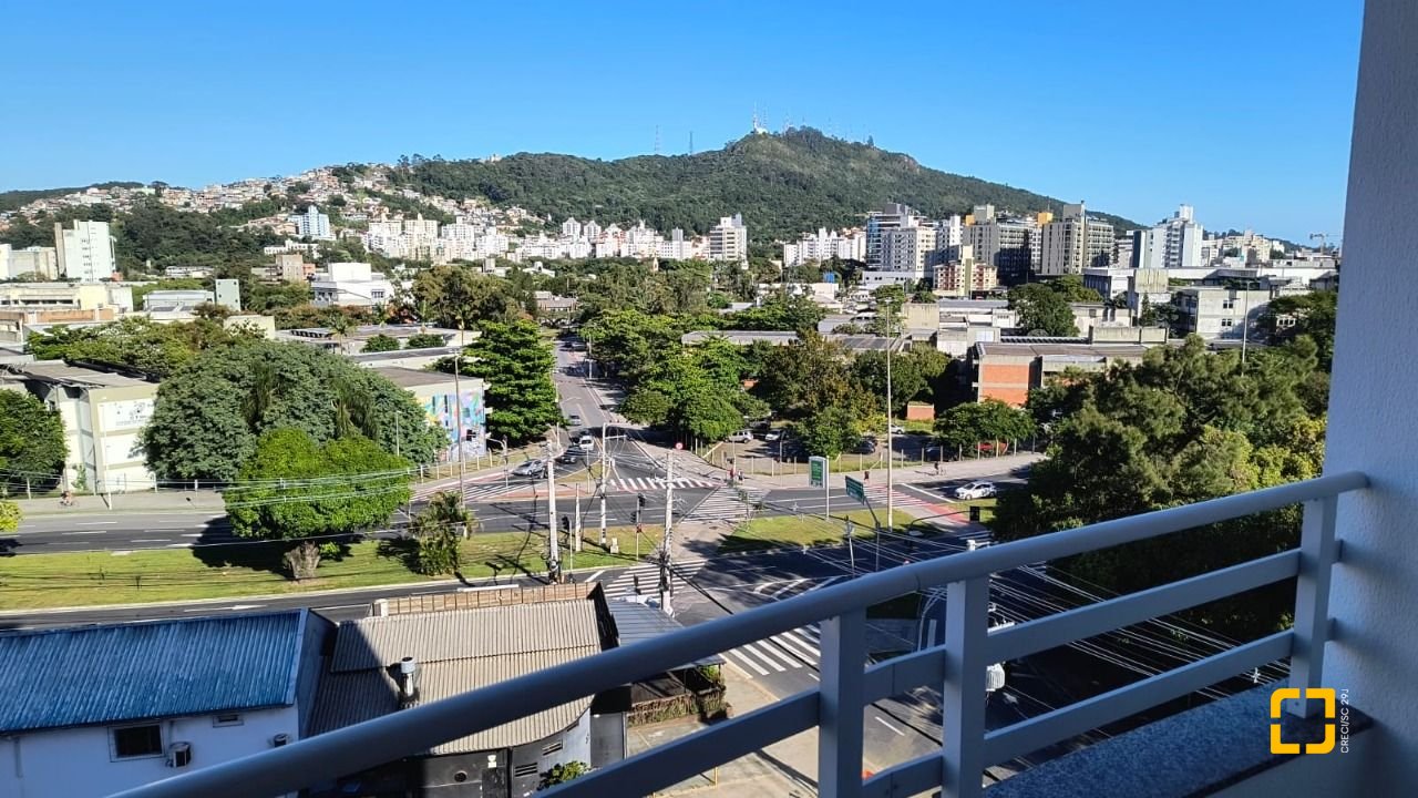 Apartamento com 45m², 1 quarto, 1 garagem, no bairro Córrego Grande em Florianópolis