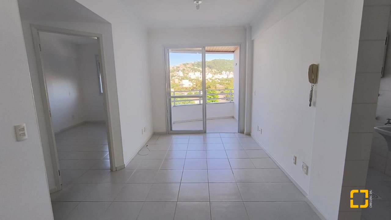 Apartamento com 45m², 1 quarto, 1 garagem, no bairro Córrego Grande em Florianópolis