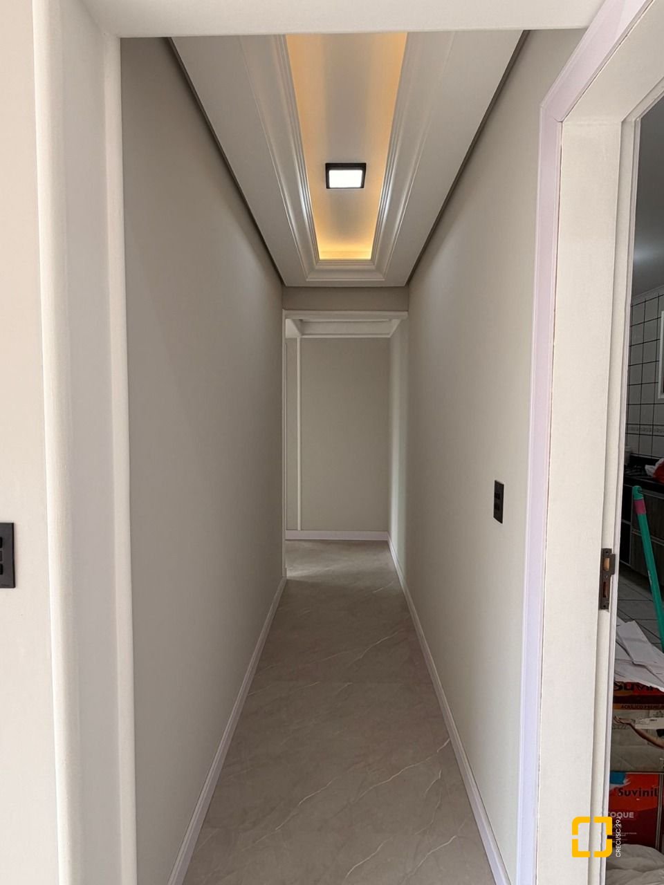 Apartamento com 91m², 3 quartos (sendo 1 suíte), 1 garagem, no bairro Kobrasol em São José