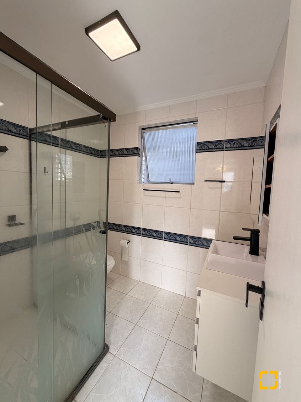 Apartamento com 91m², 3 quartos (sendo 1 suíte), 1 garagem, no bairro Kobrasol em São José