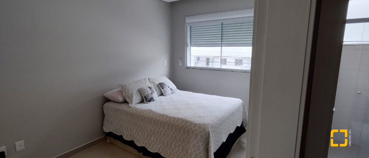 Apartamento com 88m², 4 quartos (sendo 1 suíte), 1 garagem, no bairro Ingleses em Florianópolis