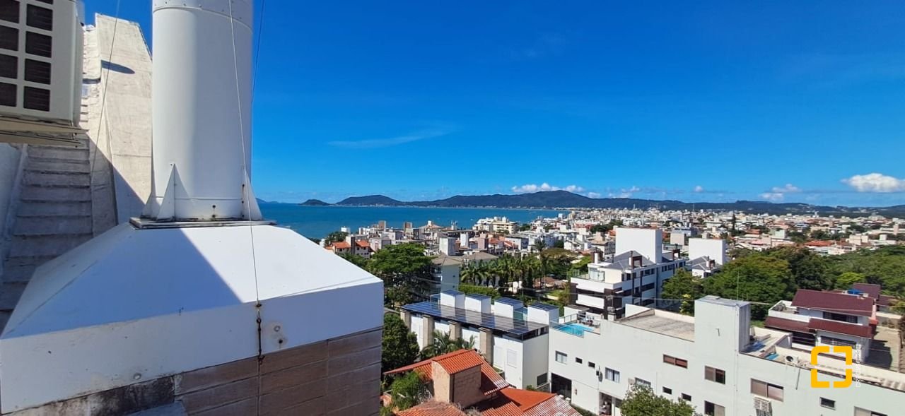 Cobertura com 162m², 3 quartos (sendo 1 suíte), 2 garagens, no bairro Canasvieiras em Florianópolis