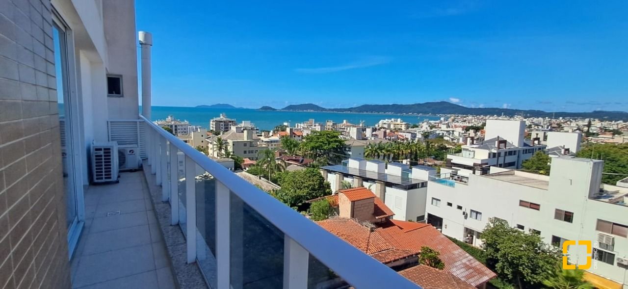 Cobertura com 162m², 3 quartos (sendo 1 suíte), 2 garagens, no bairro Canasvieiras em Florianópolis