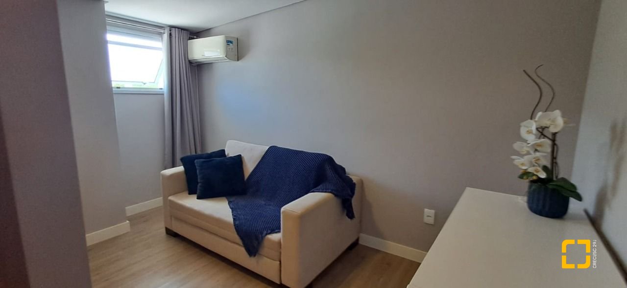 Cobertura com 162m², 3 quartos (sendo 1 suíte), 2 garagens, no bairro Canasvieiras em Florianópolis