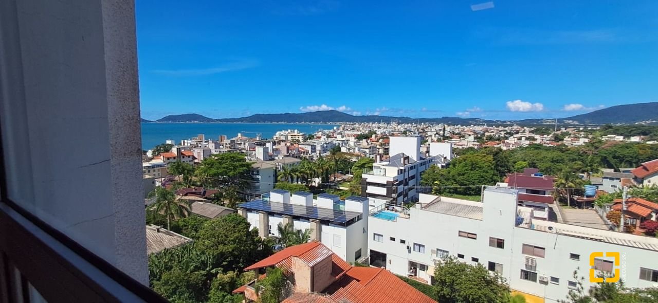 Cobertura com 162m², 3 quartos (sendo 1 suíte), 2 garagens, no bairro Canasvieiras em Florianópolis
