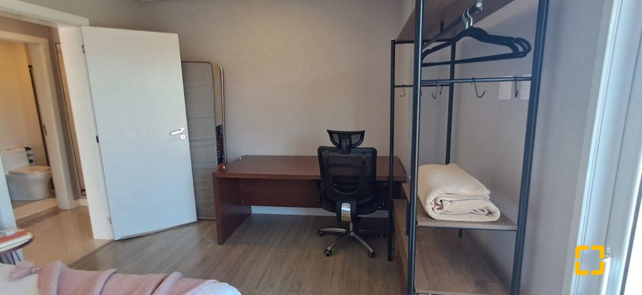 Cobertura com 162m², 3 quartos (sendo 1 suíte), 2 garagens, no bairro Canasvieiras em Florianópolis