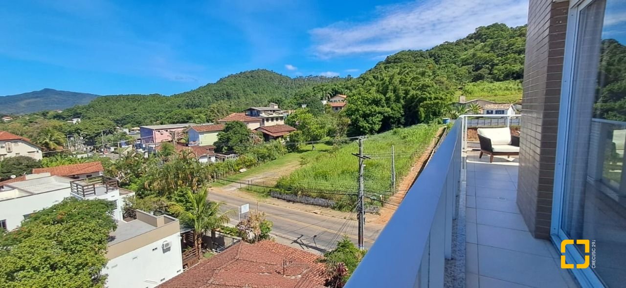 Cobertura com 162m², 3 quartos (sendo 1 suíte), 2 garagens, no bairro Canasvieiras em Florianópolis