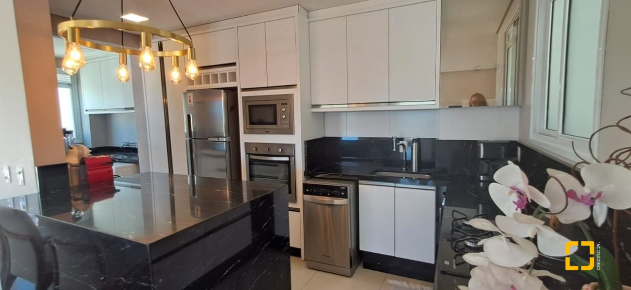 Cobertura com 162m², 3 quartos (sendo 1 suíte), 2 garagens, no bairro Canasvieiras em Florianópolis