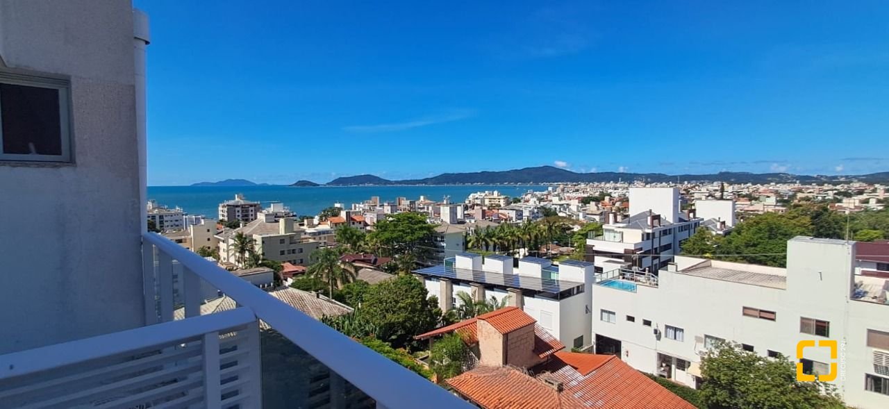 Cobertura com 162m², 3 quartos (sendo 1 suíte), 2 garagens, no bairro Canasvieiras em Florianópolis