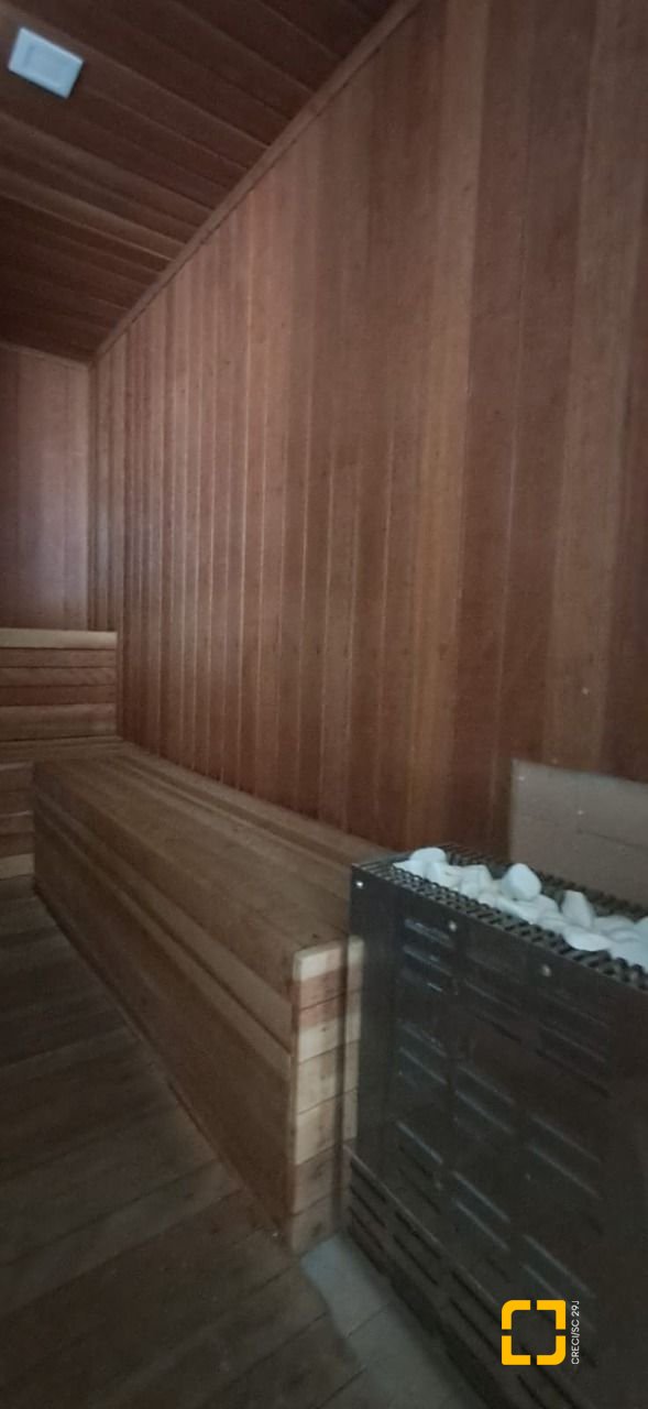 Cobertura com 162m², 3 quartos (sendo 1 suíte), 2 garagens, no bairro Canasvieiras em Florianópolis