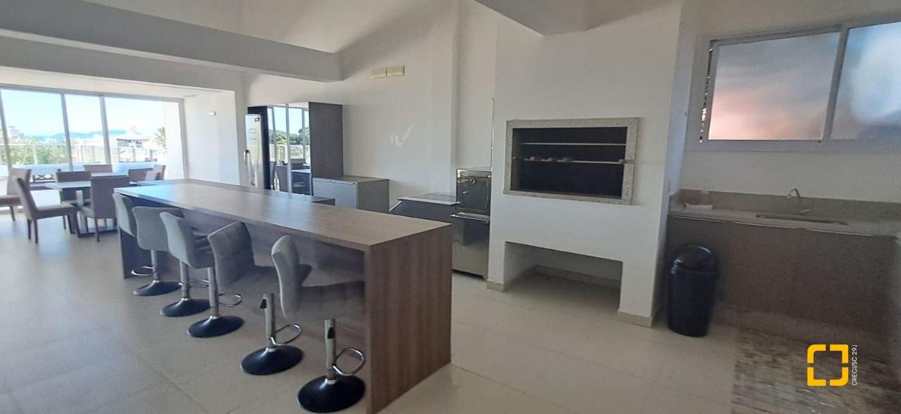 Cobertura com 162m², 3 quartos (sendo 1 suíte), 2 garagens, no bairro Canasvieiras em Florianópolis