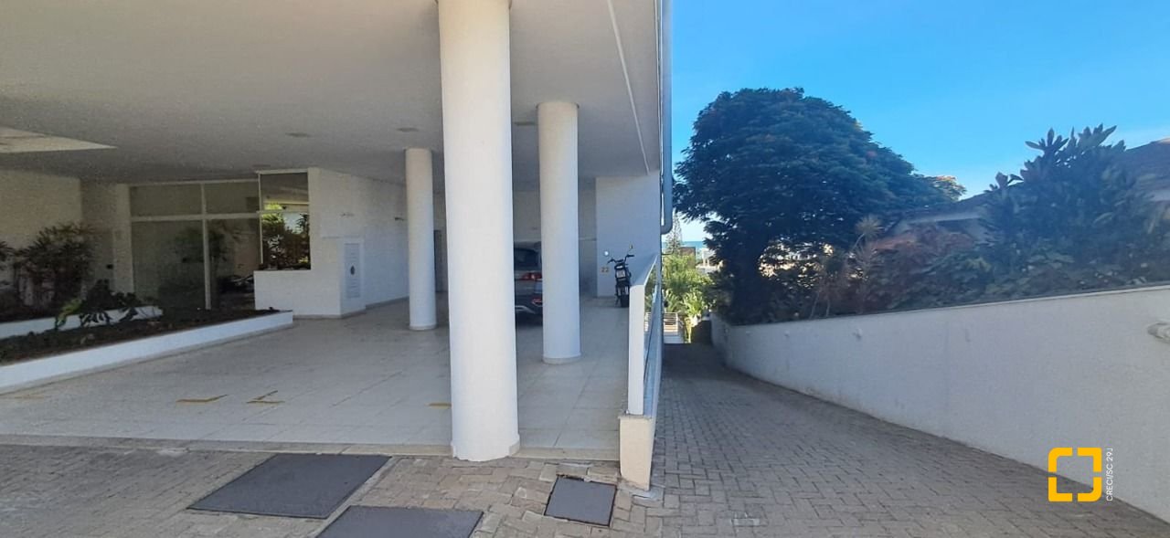 Cobertura com 162m², 3 quartos (sendo 1 suíte), 2 garagens, no bairro Canasvieiras em Florianópolis