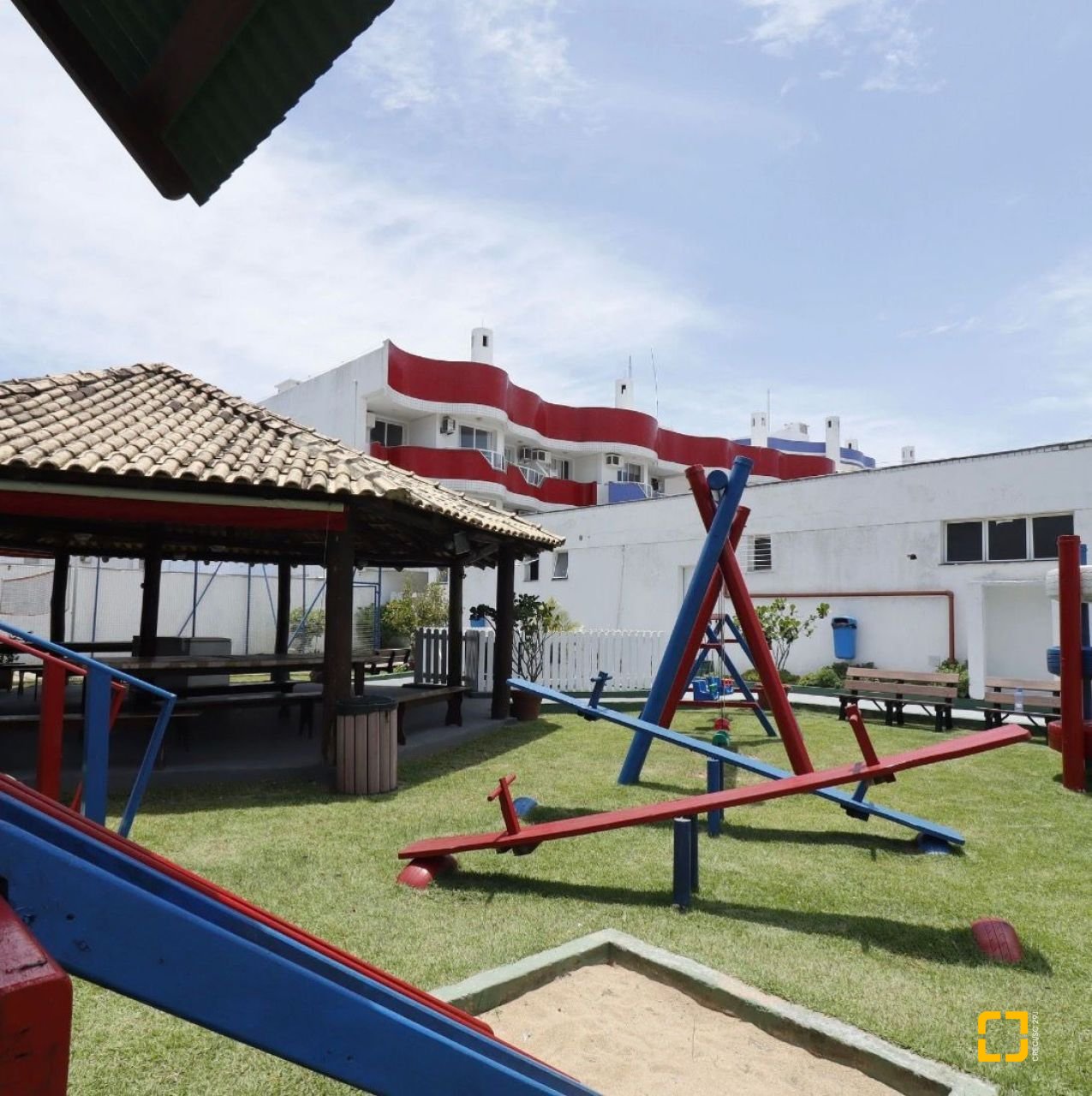 Studio com 34m², 1 quarto, 1 garagem, no bairro Ingleses do Rio Vermelho em Florianópolis