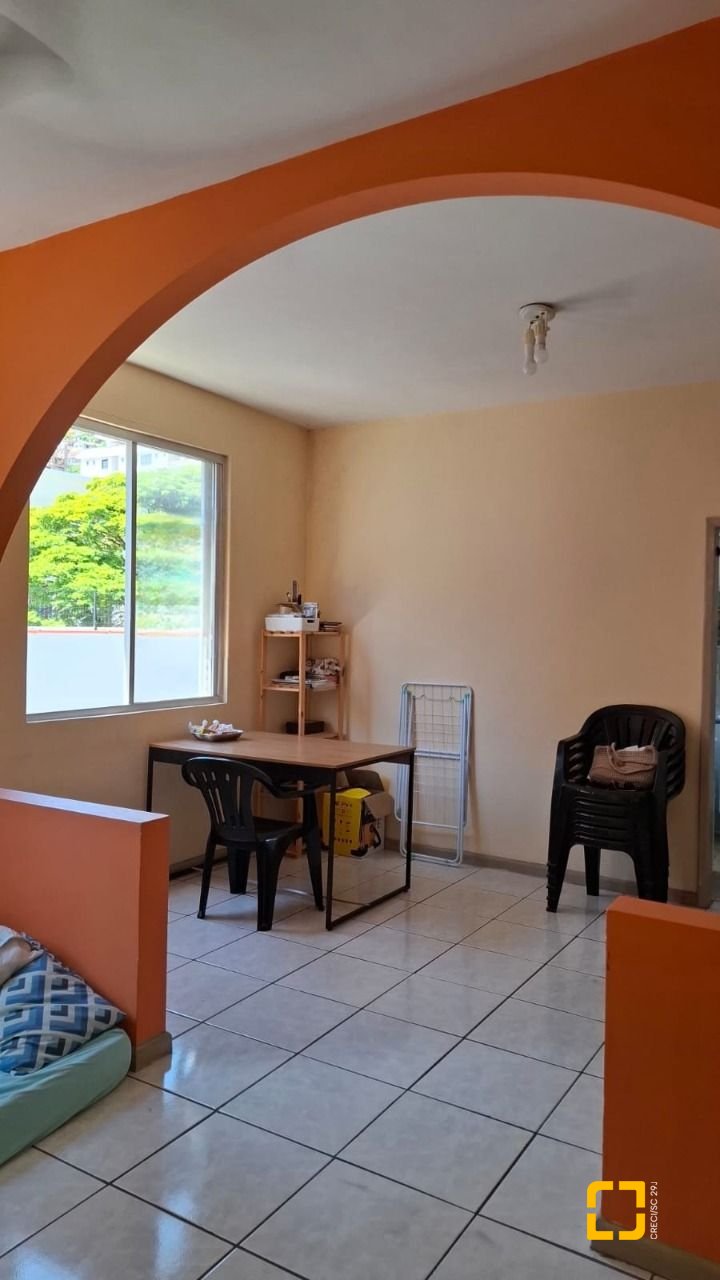 Apartamento com 64m², 2 quartos, 1 garagem, no bairro Centro em Florianópolis