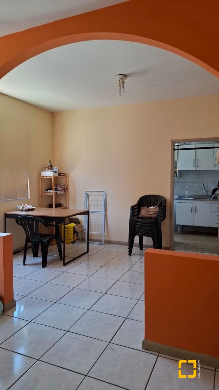 Apartamento com 64m², 2 quartos, 1 garagem, no bairro Centro em Florianópolis