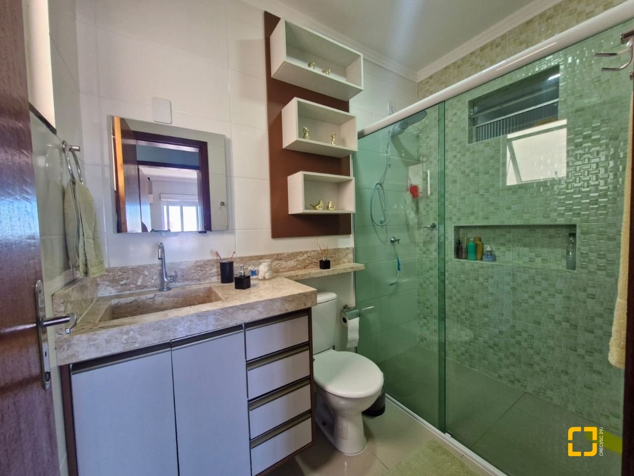 Cobertura com 130m², 4 quartos (sendo 1 suíte), 2 garagens, no bairro Ingleses em Florianópolis