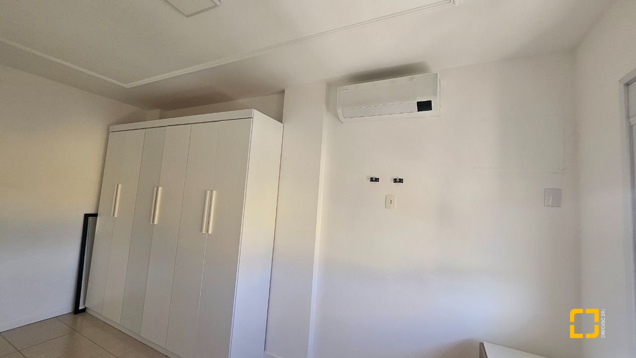 Apartamento com 53m², 1 quarto, 1 garagem, no bairro Trindade em Florianópolis