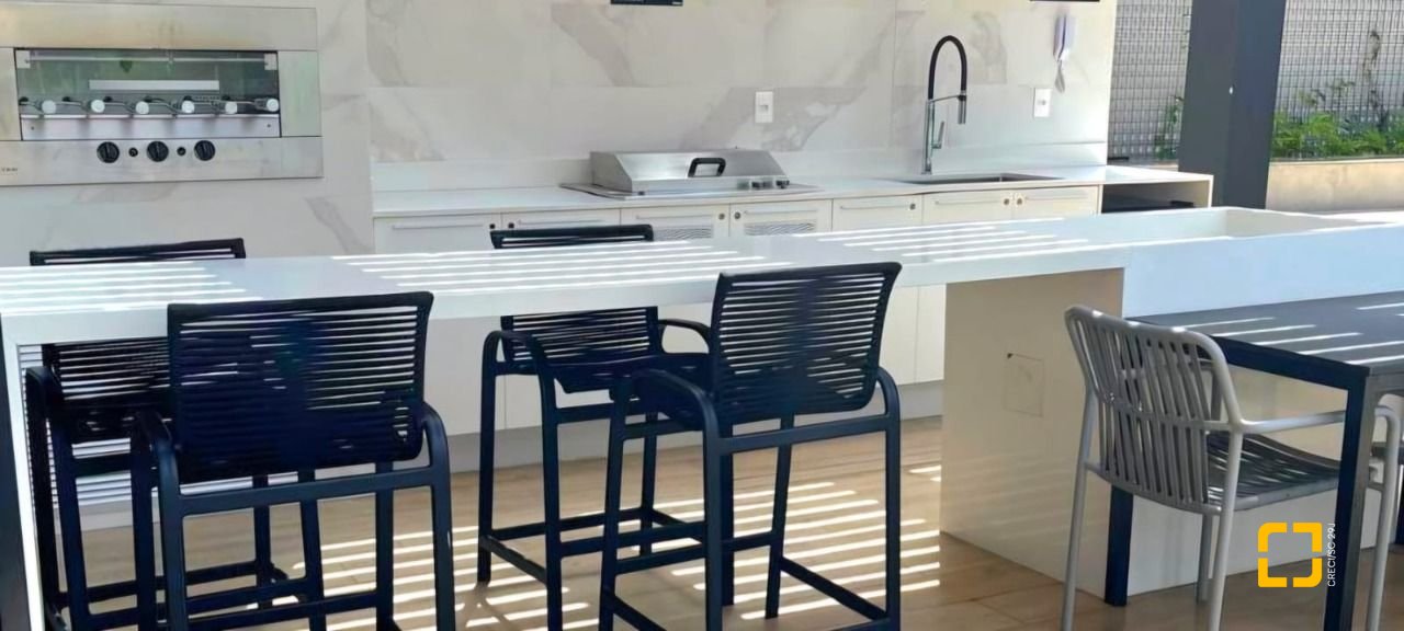 Apartamento com 75m², 3 quartos (sendo 1 suíte), 1 garagem, no bairro Córrego Grande em Florianópolis