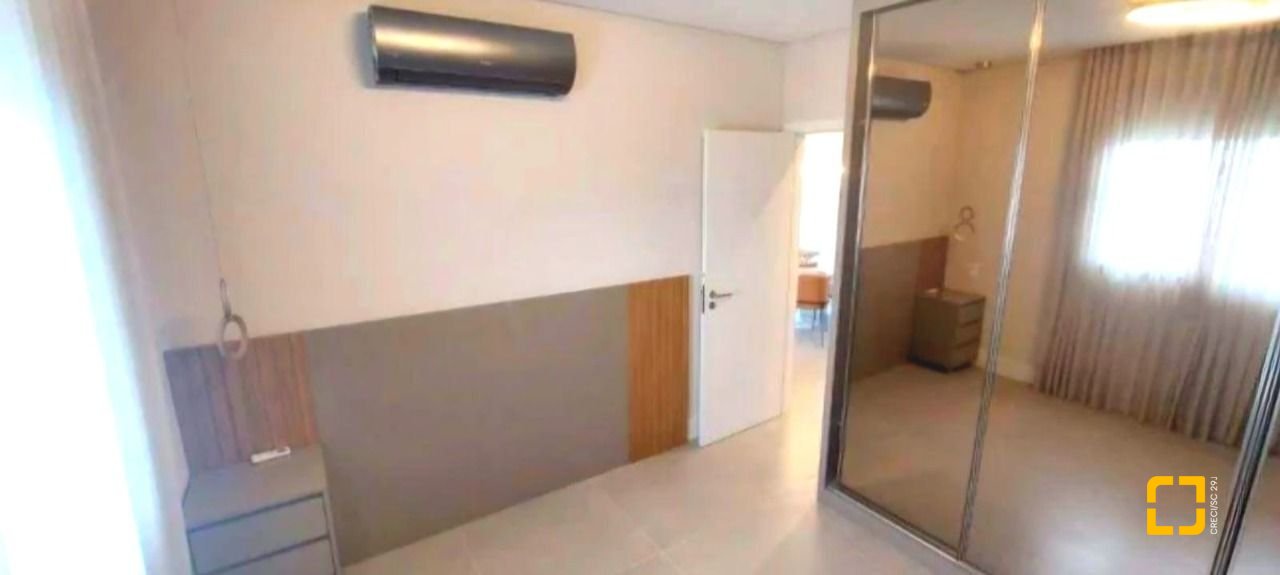 Apartamento com 75m², 3 quartos (sendo 1 suíte), 1 garagem, no bairro Córrego Grande em Florianópolis