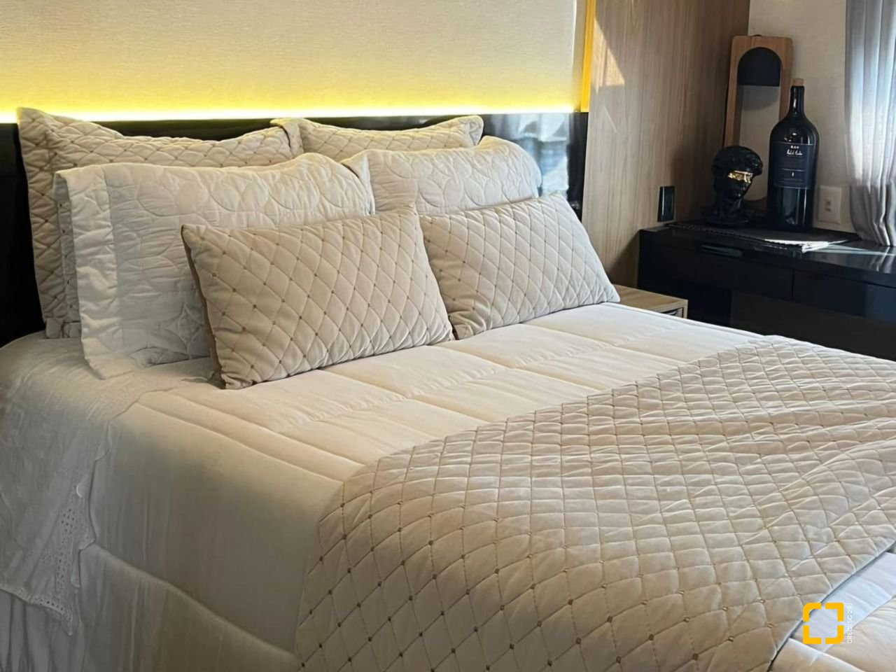 Apartamento com 75m², 3 quartos (sendo 1 suíte), 1 garagem, no bairro Córrego Grande em Florianópolis