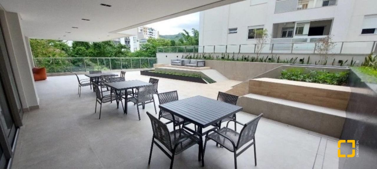 Apartamento com 75m², 3 quartos (sendo 1 suíte), 1 garagem, no bairro Córrego Grande em Florianópolis