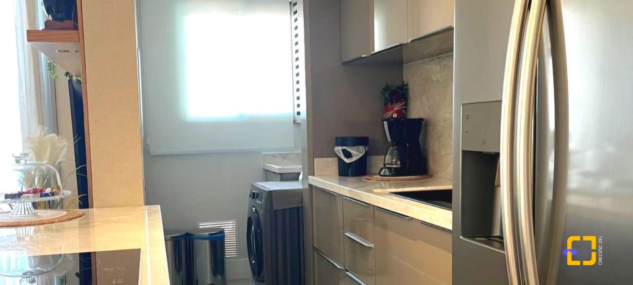 Apartamento com 75m², 3 quartos (sendo 1 suíte), 1 garagem, no bairro Córrego Grande em Florianópolis