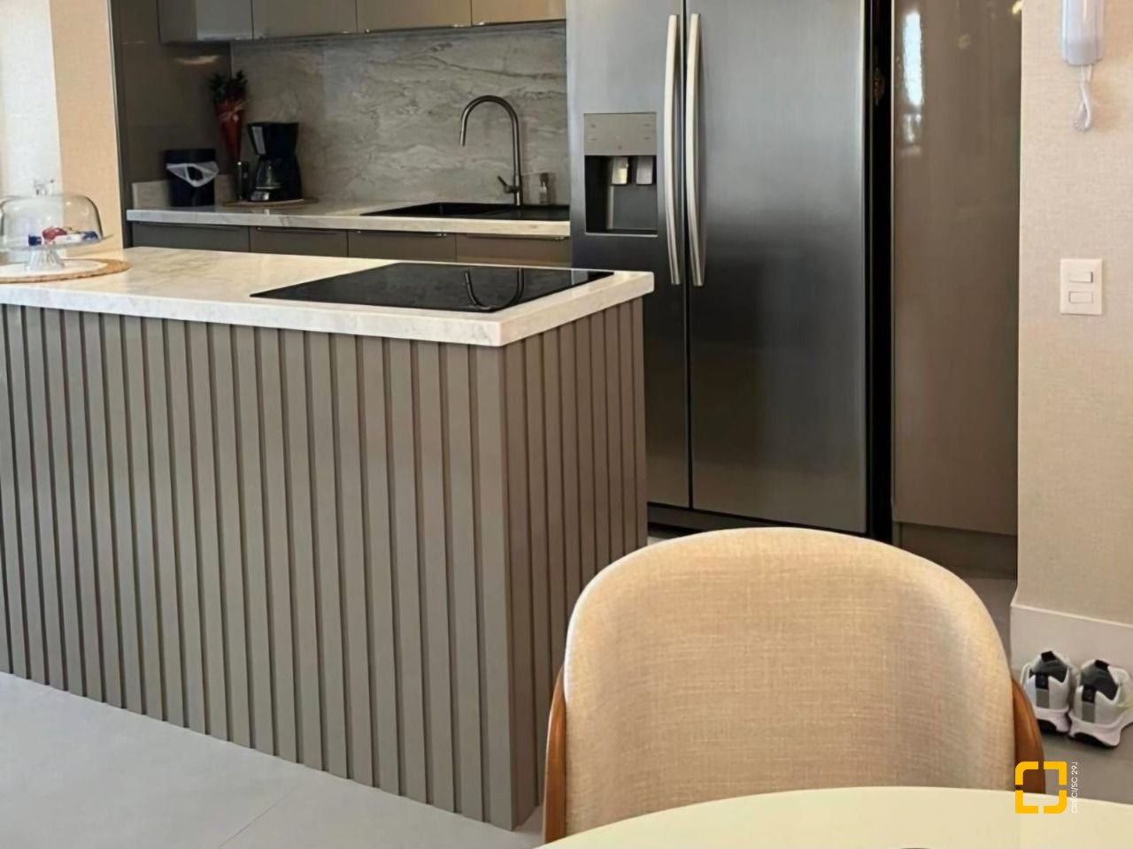 Apartamento com 75m², 3 quartos (sendo 1 suíte), 1 garagem, no bairro Córrego Grande em Florianópolis
