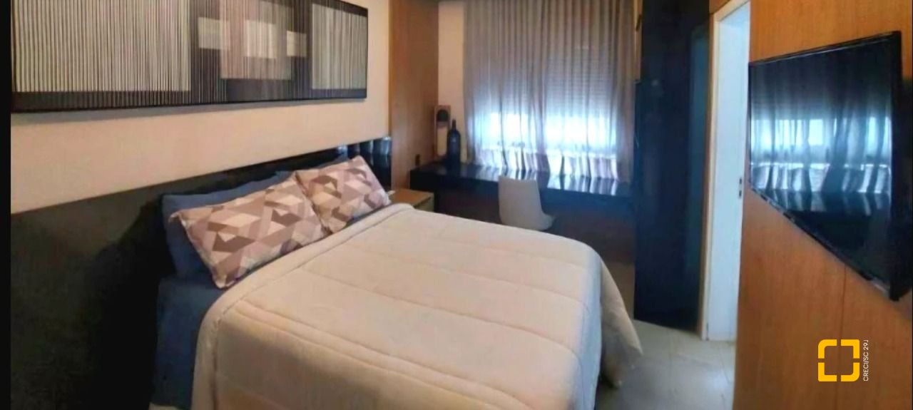 Apartamento com 75m², 3 quartos (sendo 1 suíte), 1 garagem, no bairro Córrego Grande em Florianópolis