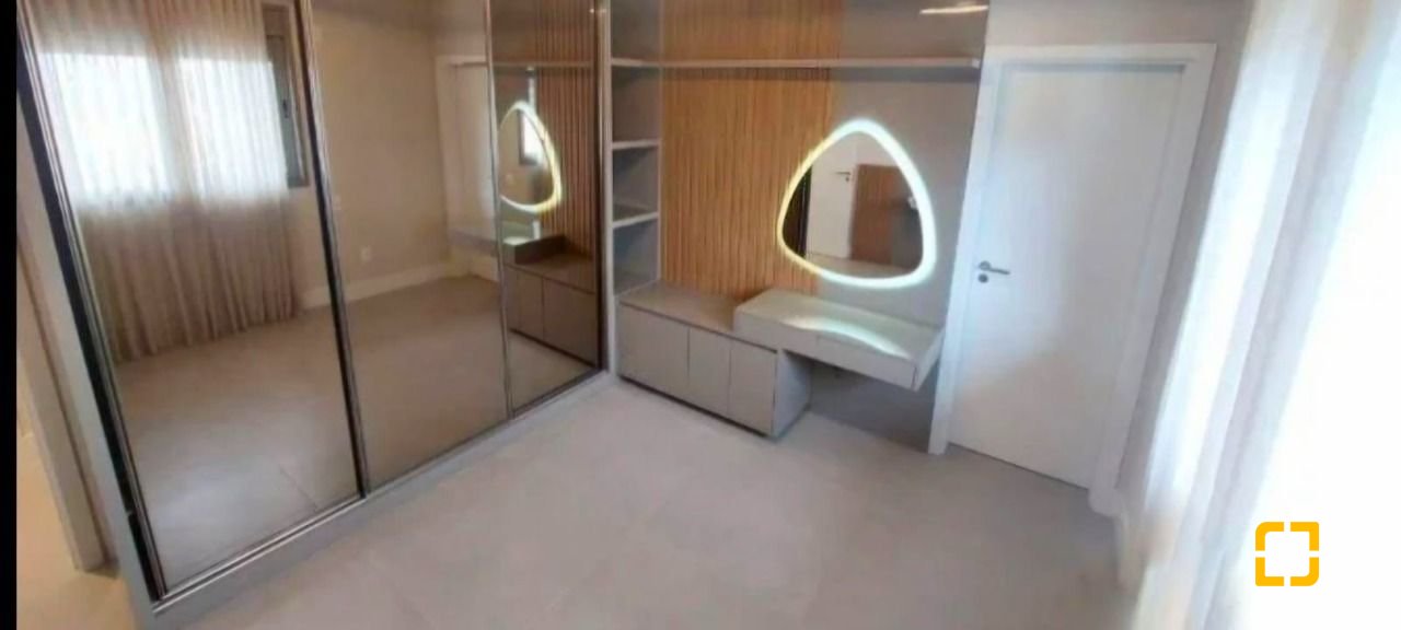 Apartamento com 75m², 3 quartos (sendo 1 suíte), 1 garagem, no bairro Córrego Grande em Florianópolis