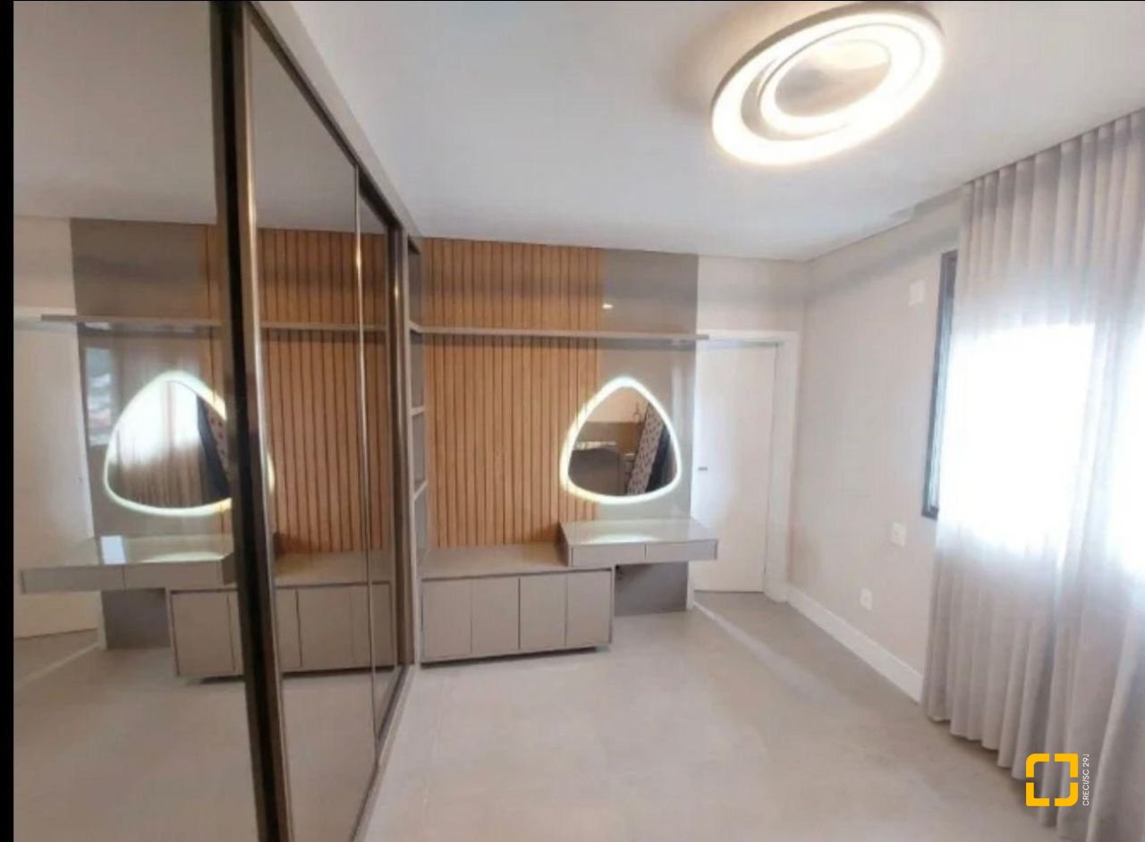 Apartamento com 75m², 3 quartos (sendo 1 suíte), 1 garagem, no bairro Córrego Grande em Florianópolis
