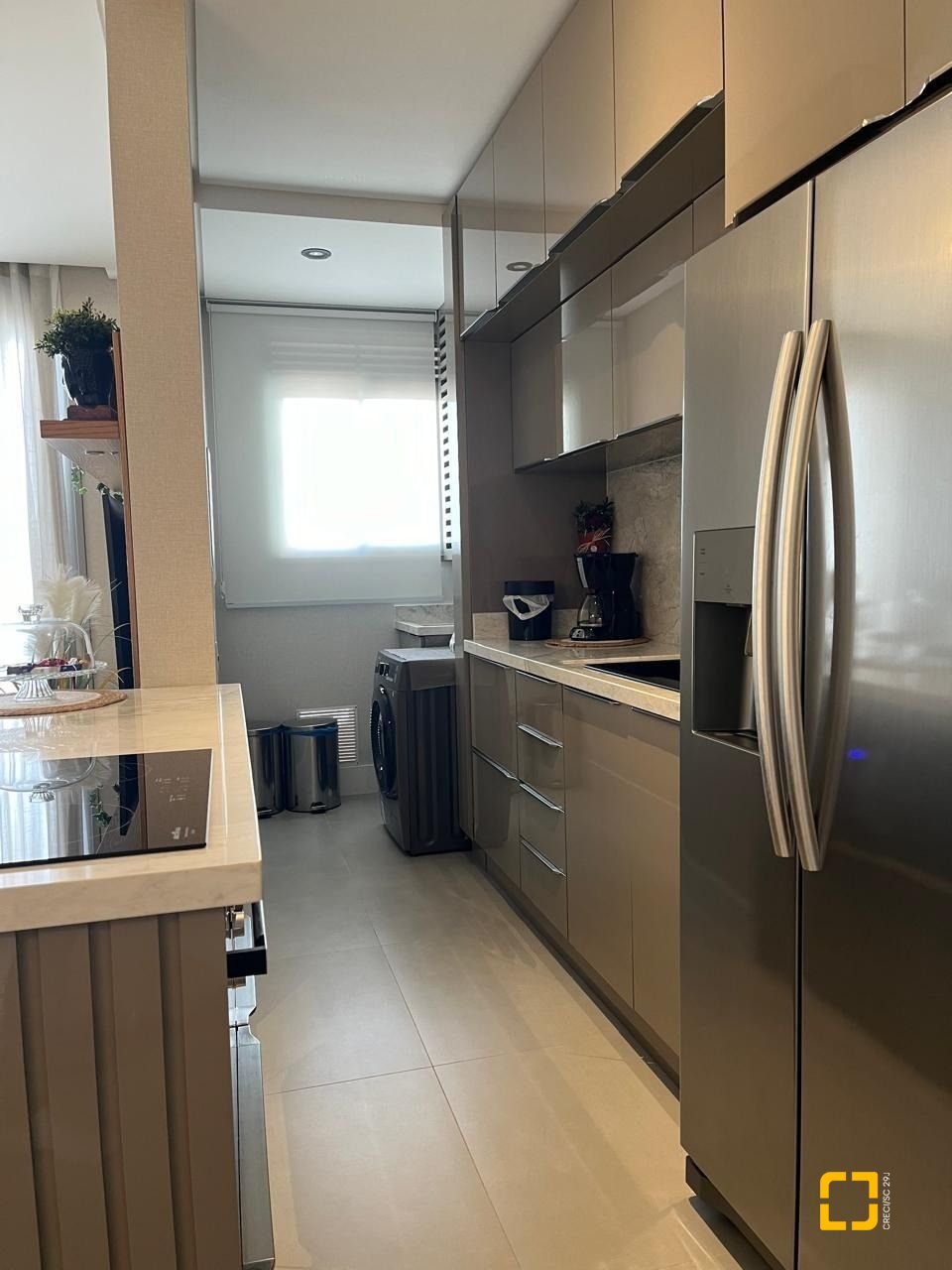 Apartamento com 75m², 3 quartos (sendo 1 suíte), 1 garagem, no bairro Córrego Grande em Florianópolis