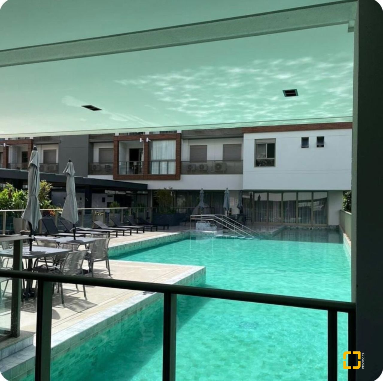 Apartamento com 75m², 3 quartos (sendo 1 suíte), 1 garagem, no bairro Córrego Grande em Florianópolis