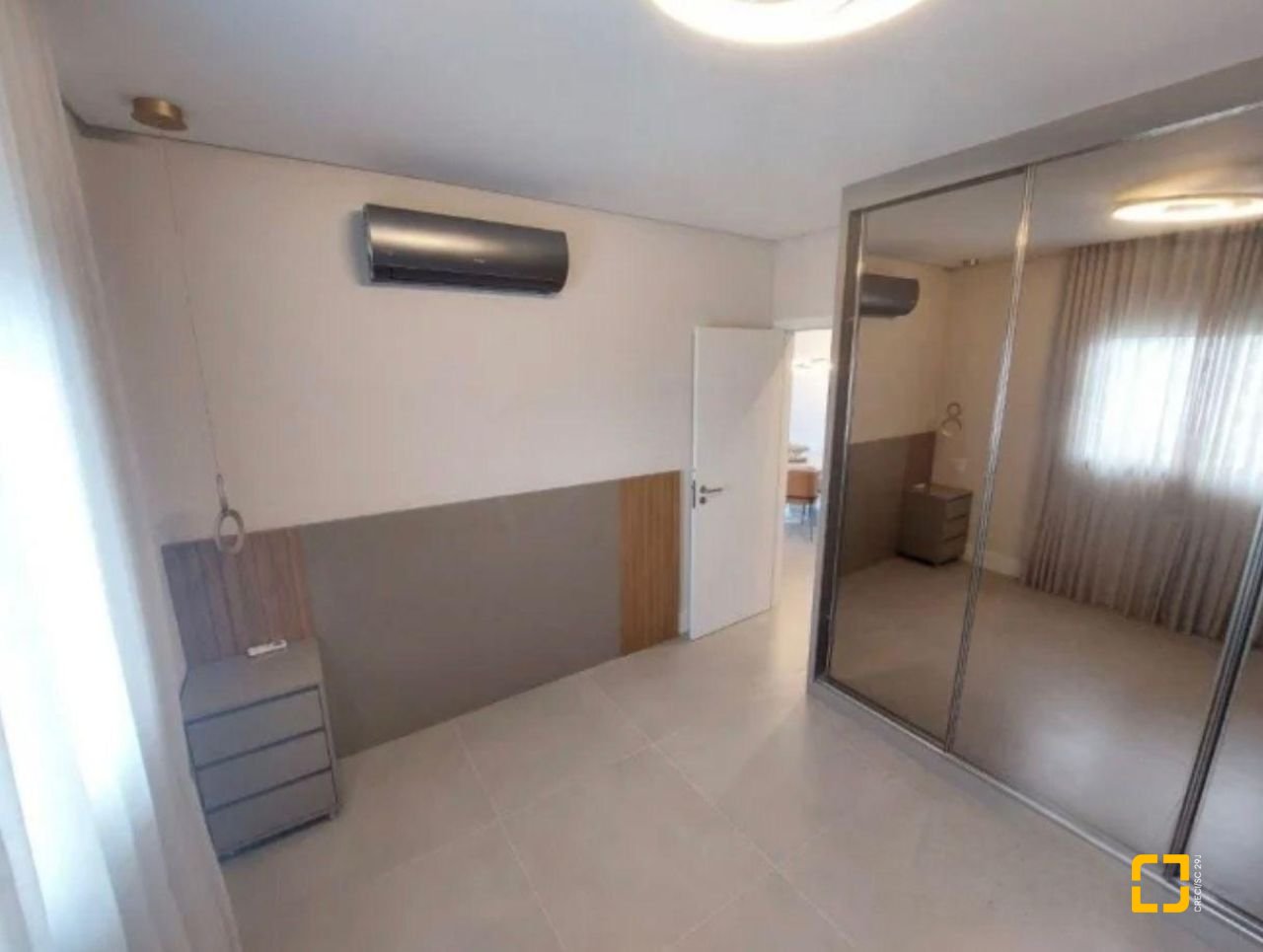 Apartamento com 75m², 3 quartos (sendo 1 suíte), 1 garagem, no bairro Córrego Grande em Florianópolis