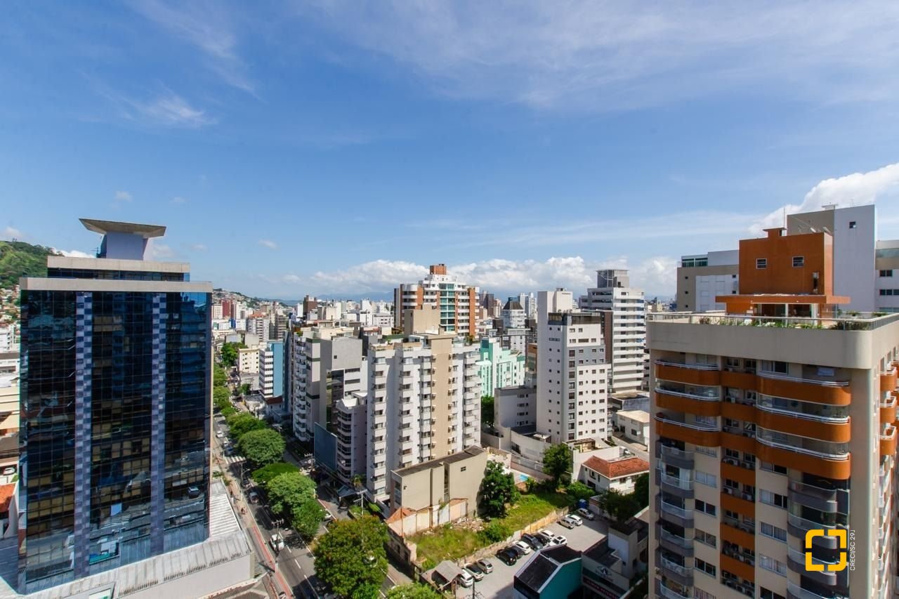 Apartamento com 46m², 1 quarto, 1 garagem, no bairro Centro em Florianópolis