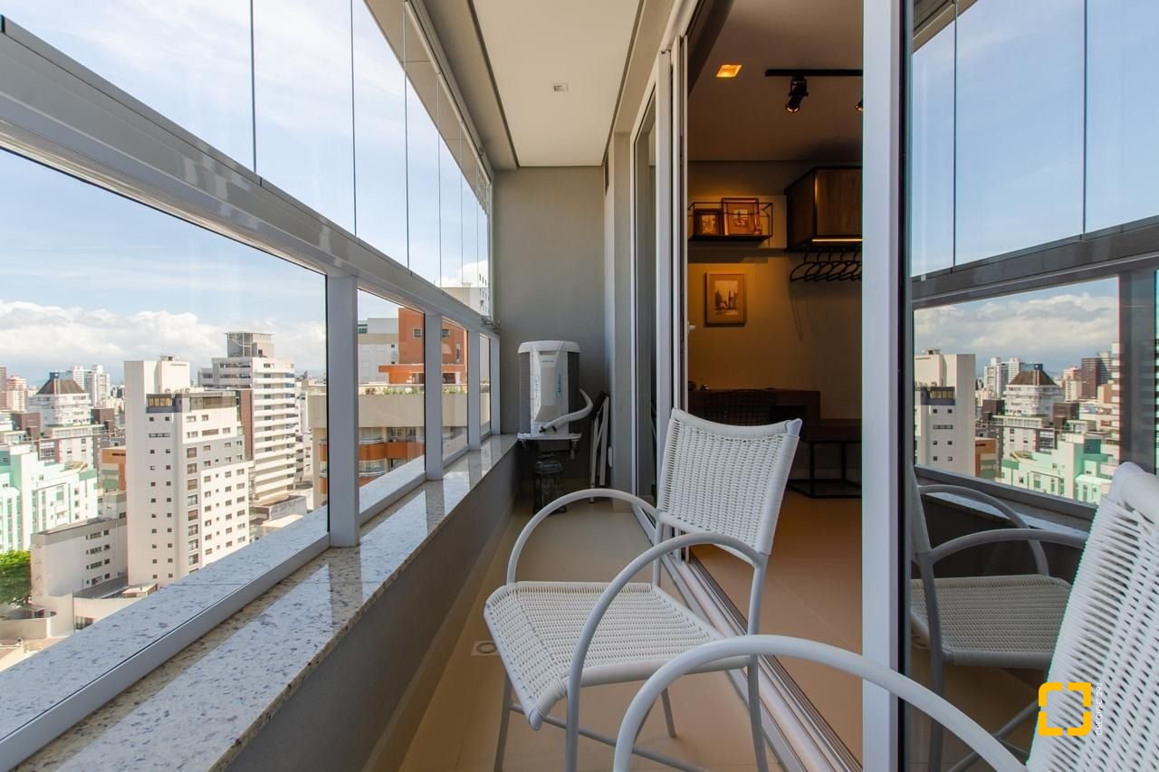 Apartamento com 46m², 1 quarto, 1 garagem, no bairro Centro em Florianópolis