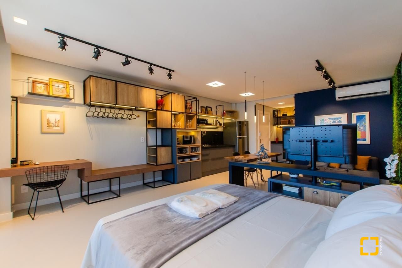 Apartamento com 46m², 1 quarto, 1 garagem, no bairro Centro em Florianópolis
