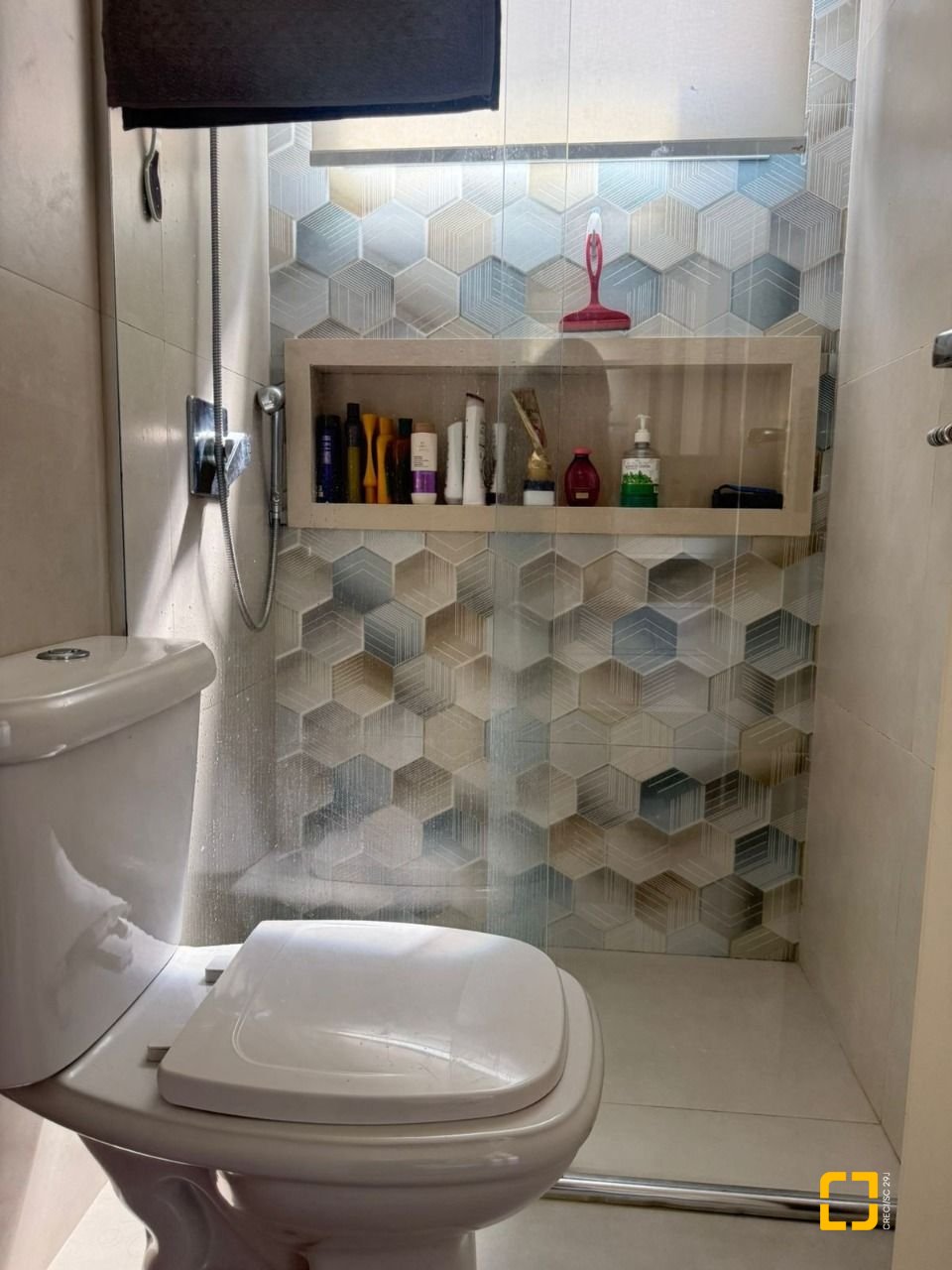 Cobertura com 152m², 5 quartos (sendo 2 suítes), 3 garagens, no bairro Estreito em Florianópolis