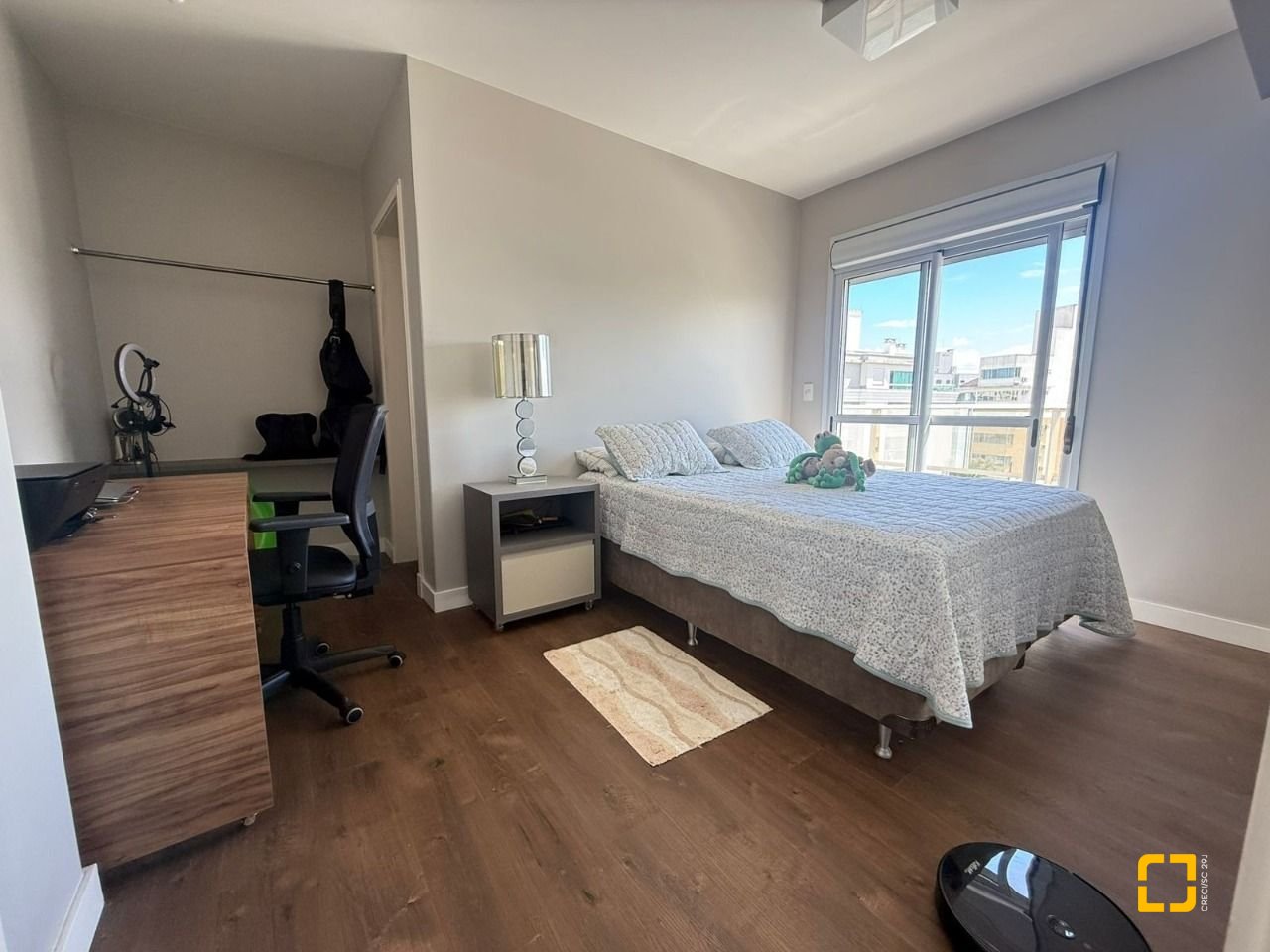 Cobertura com 152m², 5 quartos (sendo 2 suítes), 3 garagens, no bairro Estreito em Florianópolis