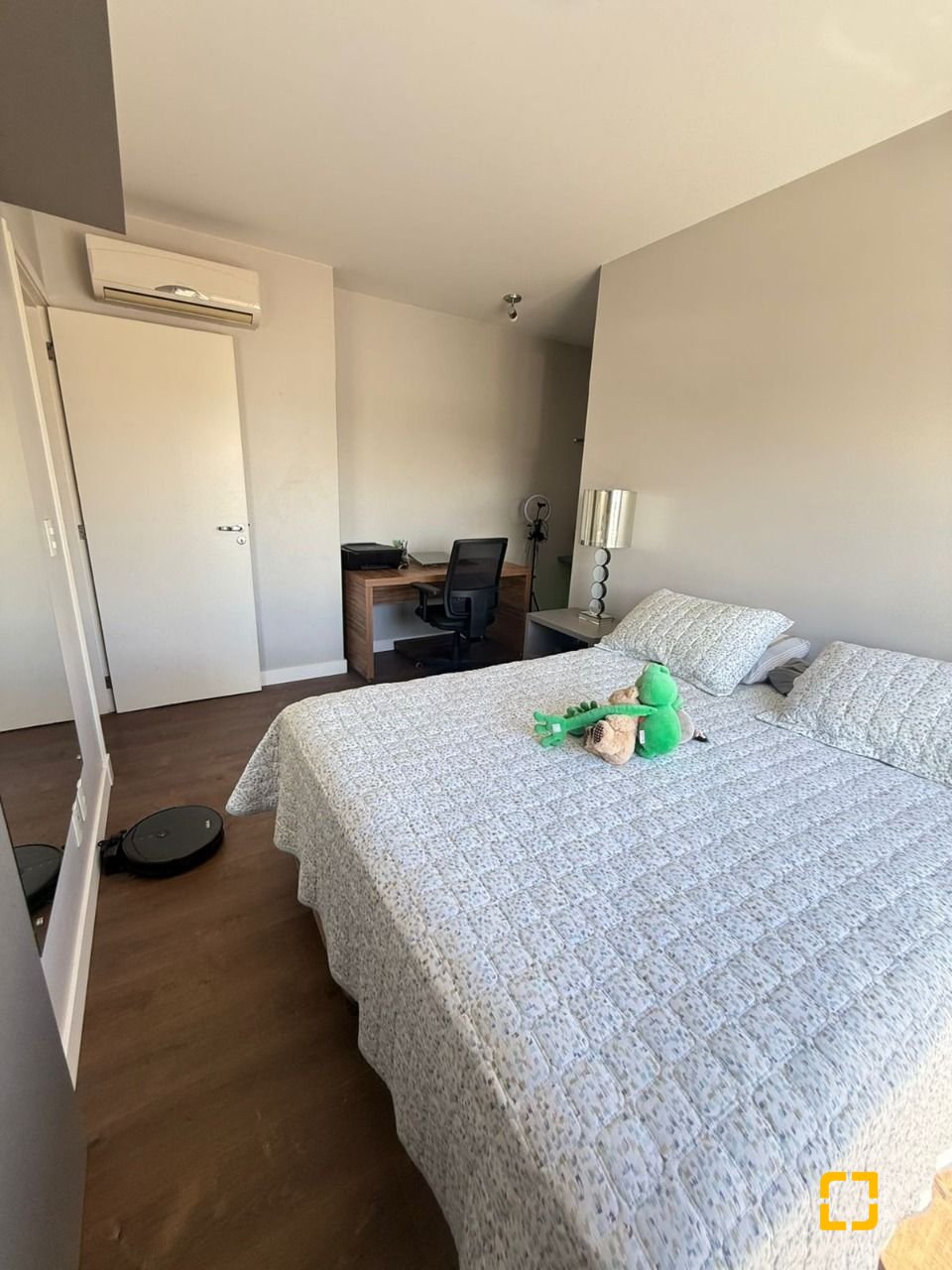 Cobertura com 152m², 5 quartos (sendo 2 suítes), 3 garagens, no bairro Estreito em Florianópolis