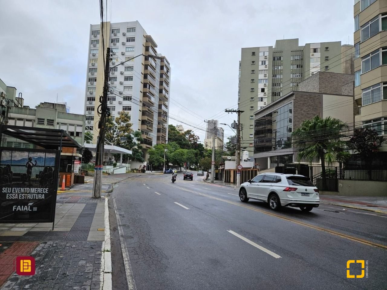 Apartamento com 104m², 6 quartos (sendo 3 suítes), 1 garagem, no bairro Centro em Florianópolis