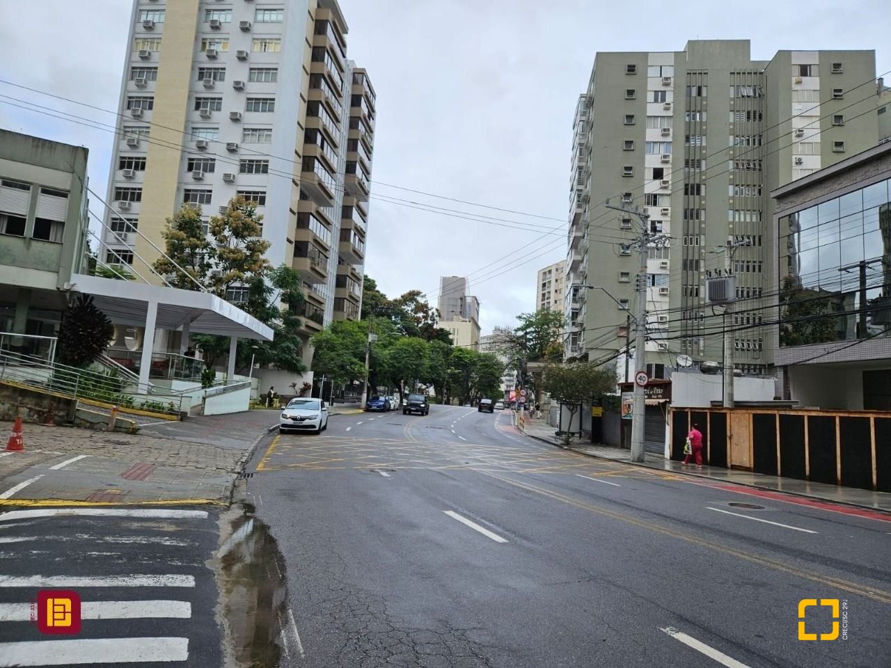 Apartamento com 104m², 6 quartos (sendo 3 suítes), 1 garagem, no bairro Centro em Florianópolis