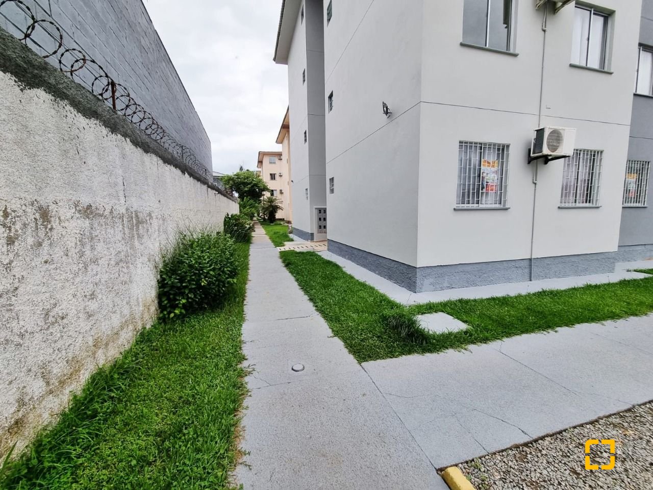 Apartamento com 46m², 2 quartos, 1 garagem, no bairro Pachecos em Palhoça