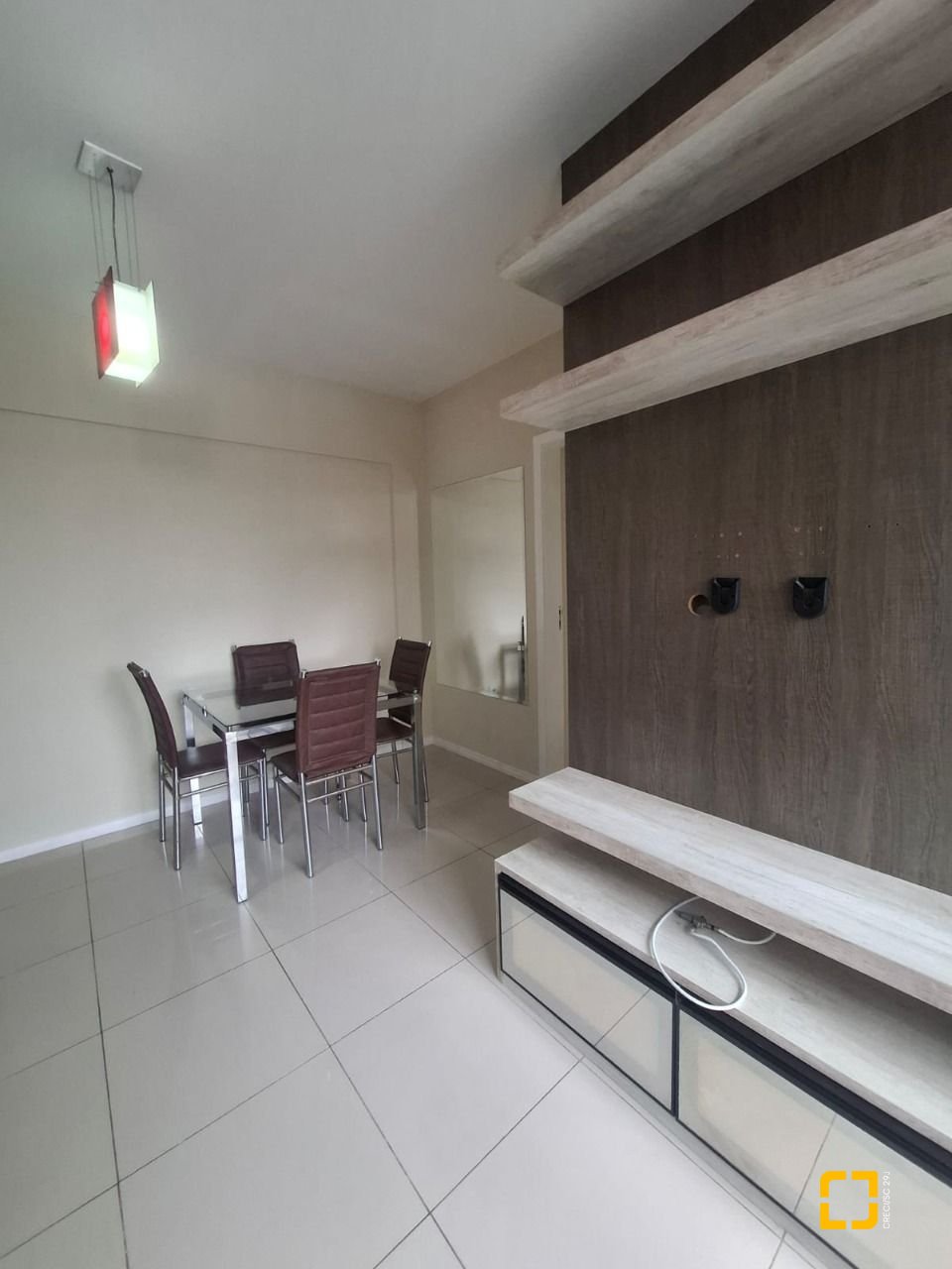 Apartamento com 65m², 3 quartos (sendo 1 suíte), 1 garagem, no bairro Estreito em Florianópolis