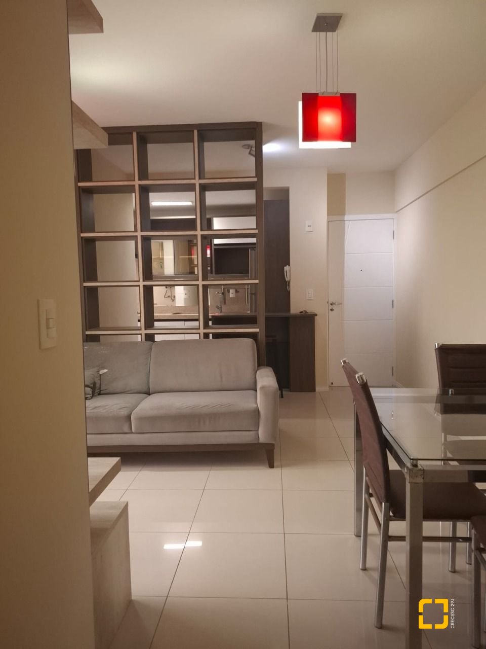 Apartamento com 65m², 3 quartos (sendo 1 suíte), 1 garagem, no bairro Estreito em Florianópolis