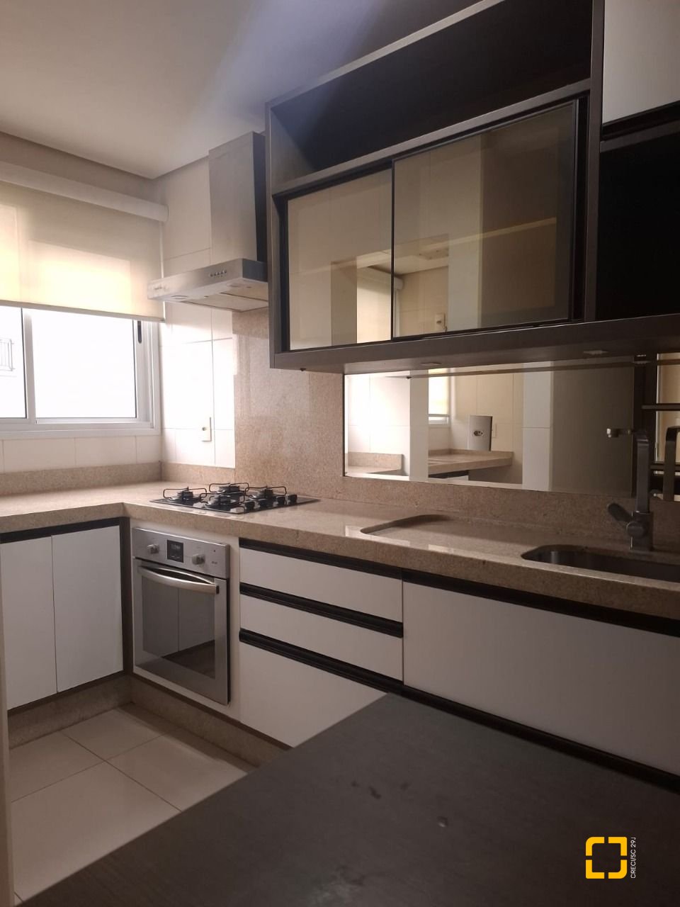 Apartamento com 65m², 3 quartos (sendo 1 suíte), 1 garagem, no bairro Estreito em Florianópolis